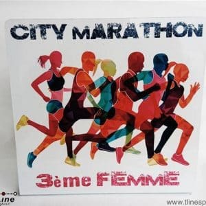 TROPHÉE PERSONNALISÉ EN MÉTAL 15 X 15 CM